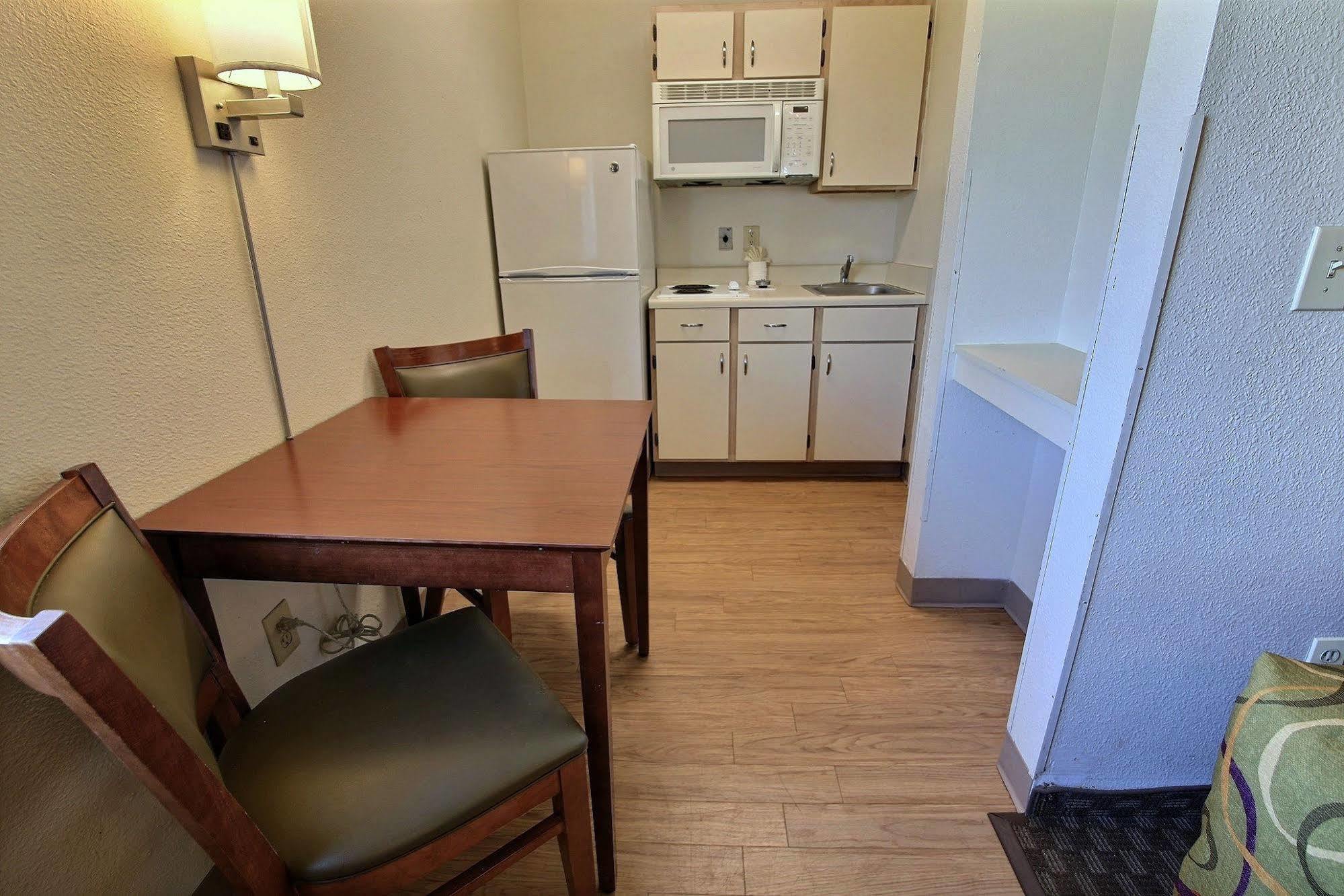 Intown Suites Extended Stay Chesapeake Va - I-64 Crossways Blvd Exteriér fotografie